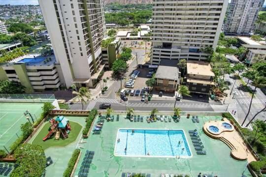 Deluxe Panoramic Mountain View Condo - 37Th Floor, Free Parking & Wifi Condo Honolulu Kültér fotó